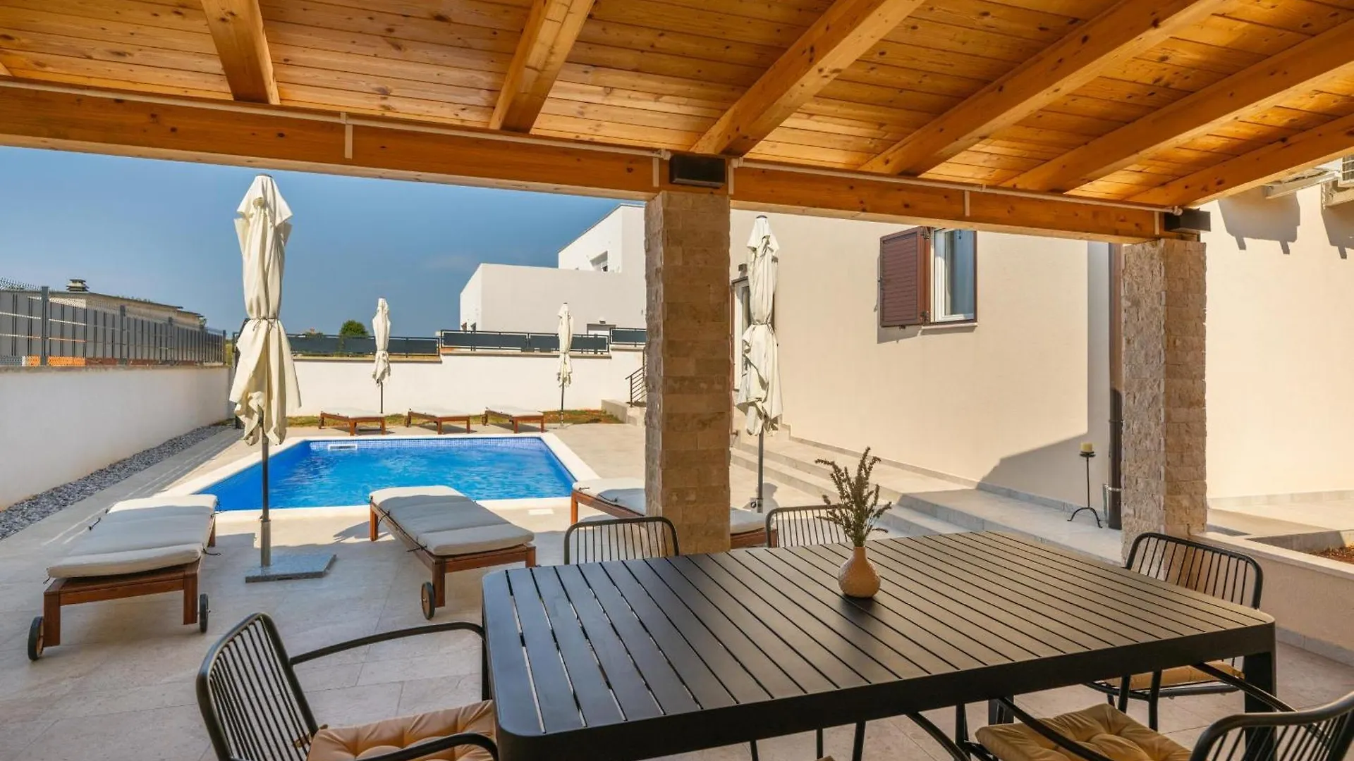 Villa Ridollin Pola 0*,  Croazia