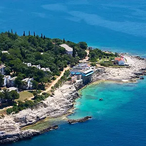 4* Üdülőközpont Arena Verudela